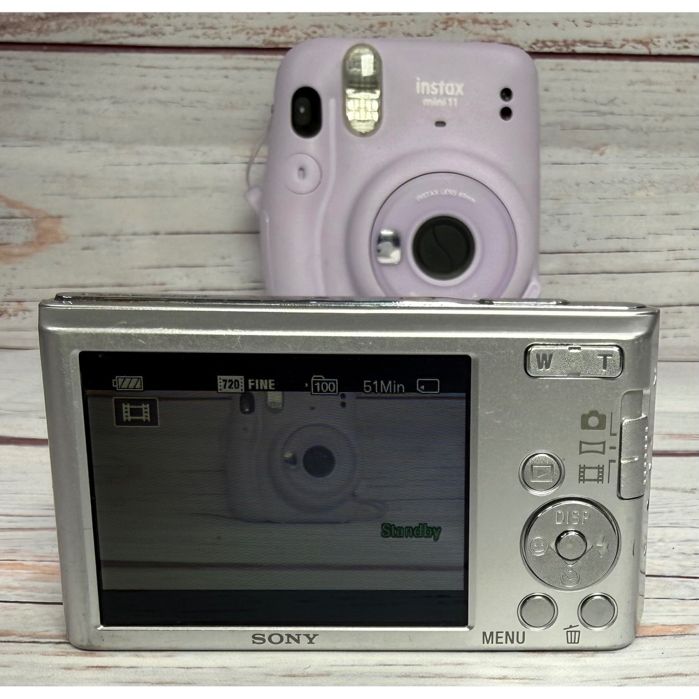 Sony Cyber-shot DSC-W830 Silver Digital Camera 20.1MP 8x Optical Zoom ZEISS Lens - Picture 5 of 11